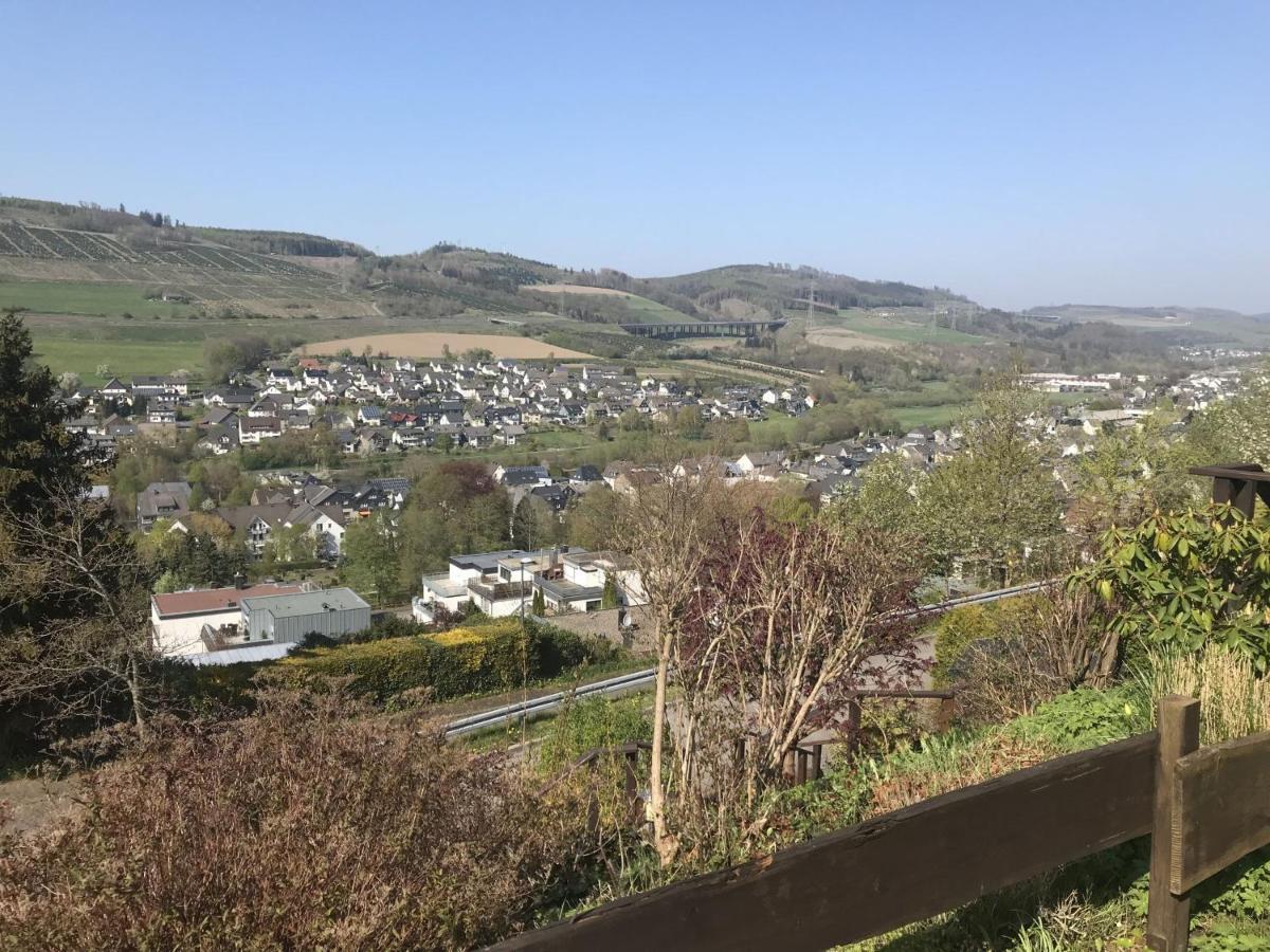 Fewo Oase Ruhrtalblick Bestwig Esterno foto